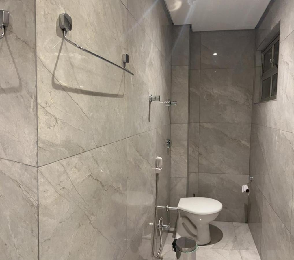 Apartamento Para Pessoas De Familia Ou A Negocio, Ap Lindo Aconchegante No Bras Proximo Igreja Mundial,Mercado Municipal, 25 De Marco, Templo Salomao, Metro Dom Pedro Ll, Bancos, Mercado E Etc São Paulo Luaran gambar